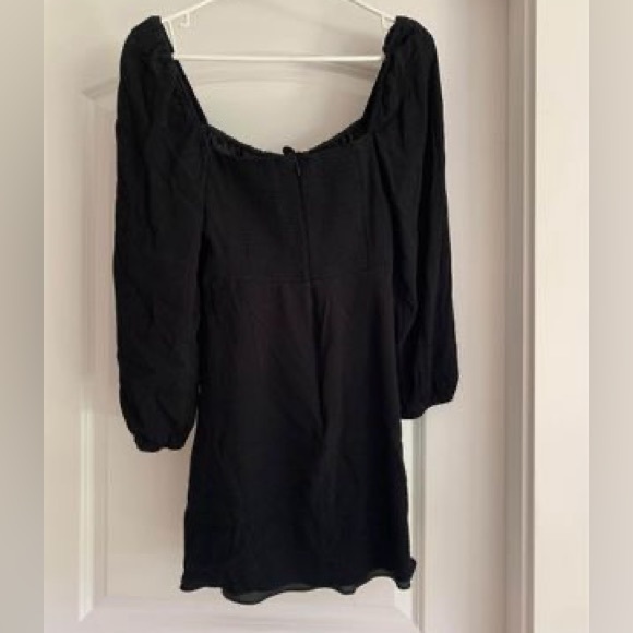 Aritzia Sunday Best Dress - Picture 2 of 2